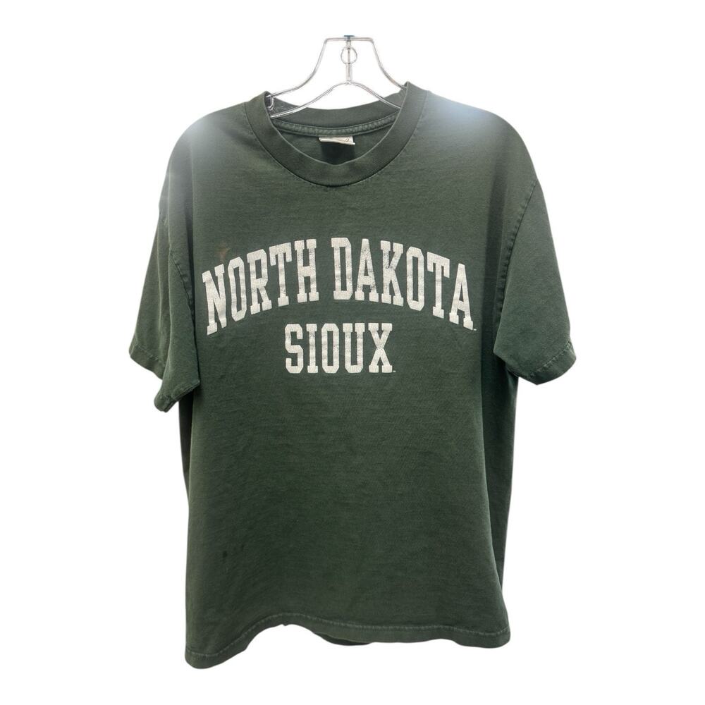 Vintage TCX Apparel North Dakota Sioux Large Green T-Shirt College Sports Active